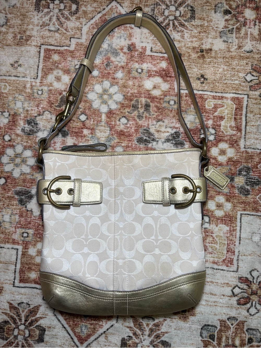 Coach #3574 Soho Signature Buckle Shoulder Bag White with Gold Trim
